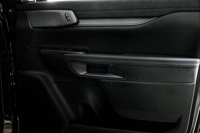 Photo of 2024 GREEN Ford Ranger