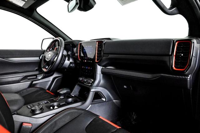 Photo of 2024 GREEN Ford Ranger