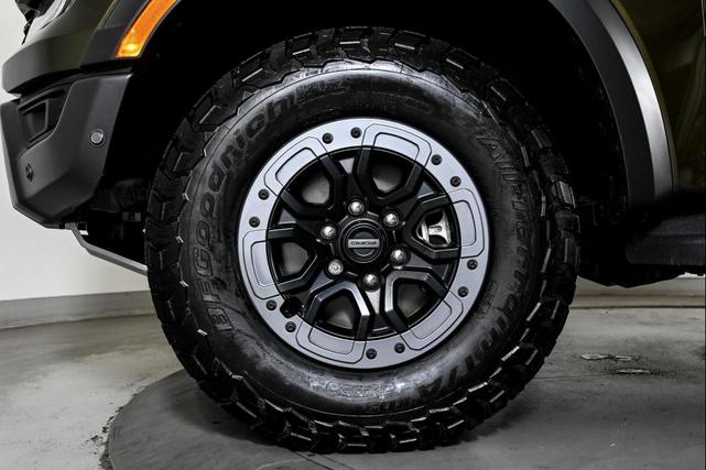 Photo of 2024 GREEN Ford Ranger