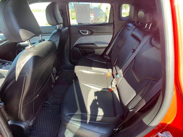 Photo of 2023 Redline Pearlcoat Jeep Compass