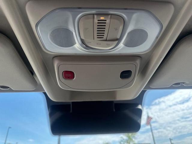 Photo of 2025 Bright White Clearcoat RAM ProMaster 1500