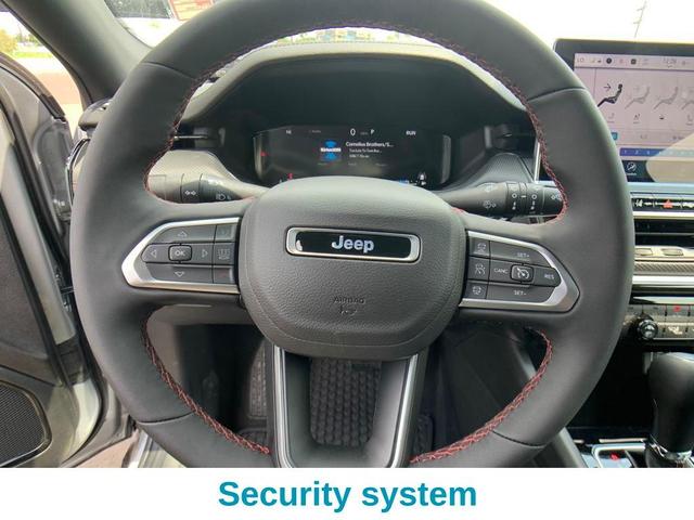 Photo of 2025 Silver Zynith Jeep Compass