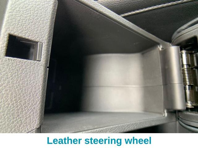 Photo of 2025 Silver Zynith Jeep Compass