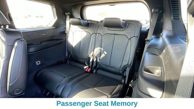 Photo of 2025 Silver Zynith Jeep Grand Cherokee L