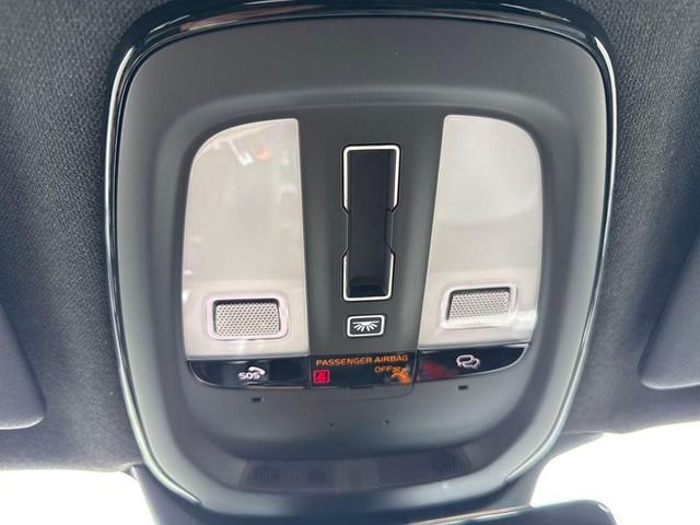 Photo of 2025 Silver Volvo XC40