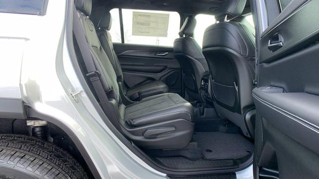 Photo of 2025 Silver Zynith Jeep Grand Cherokee L
