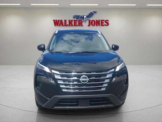 Photo of 2025 Black Nissan Rogue