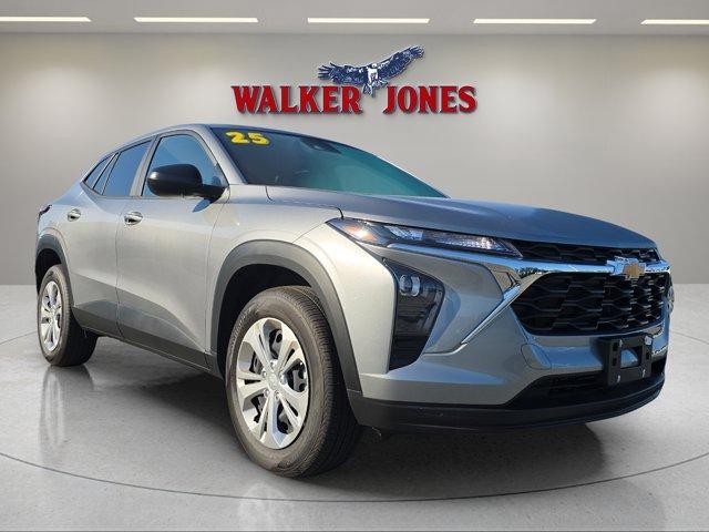 Photo of 2025 Sterling Gray Metallic Chevrolet Trax