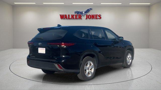 Photo of 2023 Black Toyota Highlander