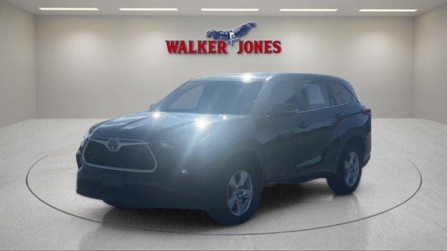 Photo of 2023 Black Toyota Highlander