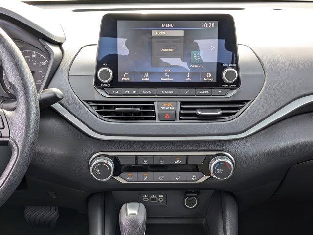 Photo of 2025 Black Nissan Altima