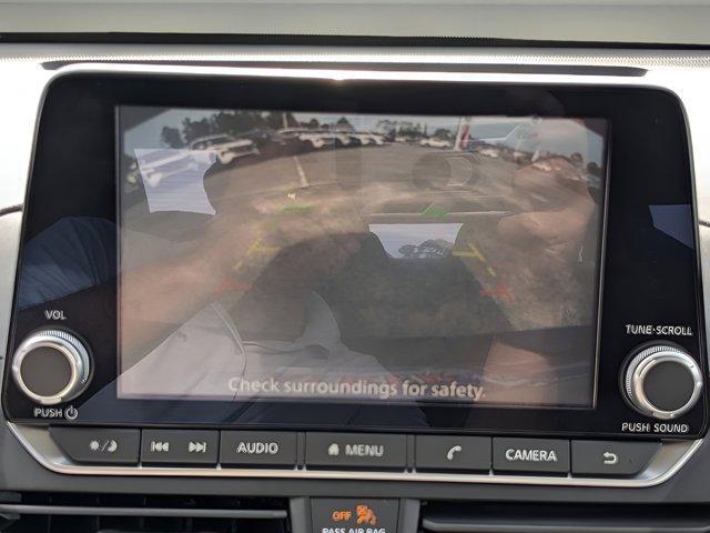 Photo of 2025 Black Nissan Altima