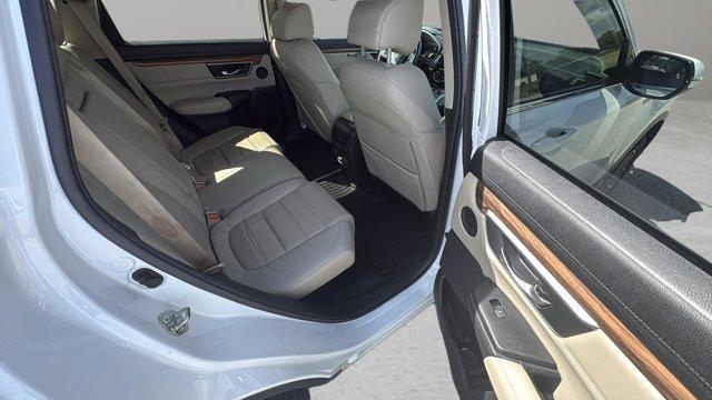 Photo of 2020 White Honda CR-V Hybrid