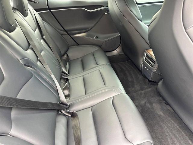 Photo of 2020 Deep Blue Metallic Tesla Model S