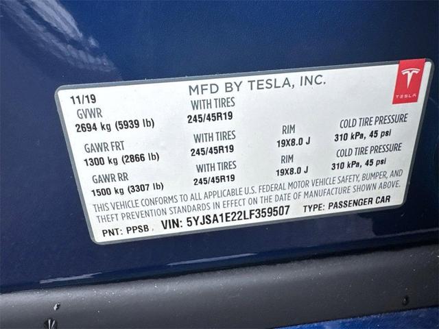 Photo of 2020 Deep Blue Metallic Tesla Model S