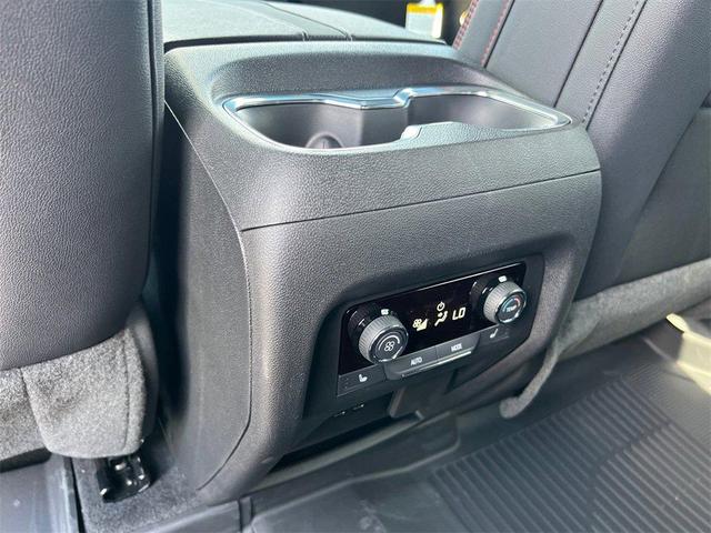 Photo of 2026 Polar White Chevrolet Traverse