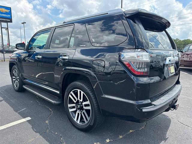 Photo of 2015 Black Toyota 4Runner