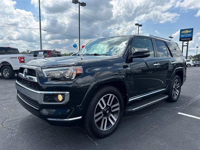 Photo of 2015 Black Toyota 4Runner