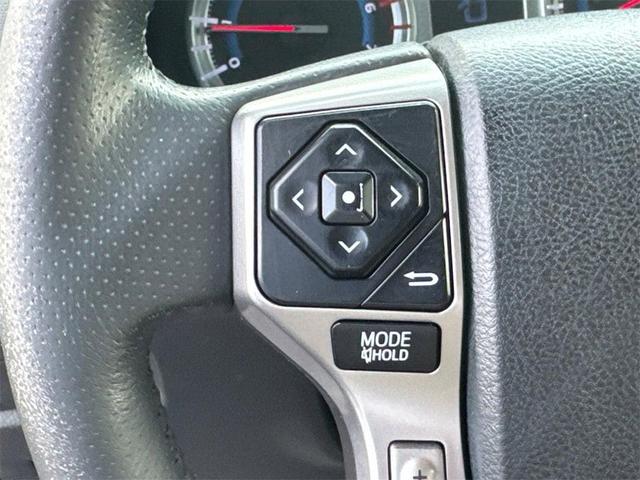 Photo of 2015 Black Toyota 4Runner