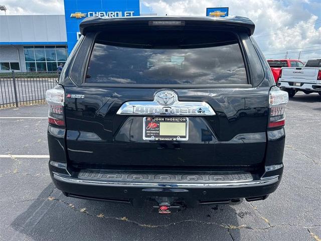Photo of 2015 Black Toyota 4Runner