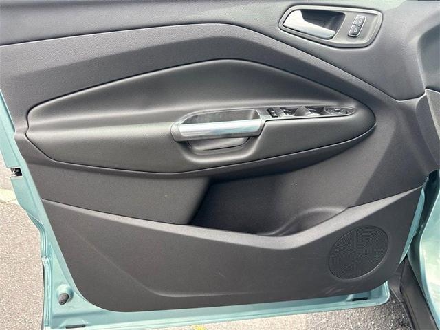 Photo of 2013 Frosted Glass Ford Escape