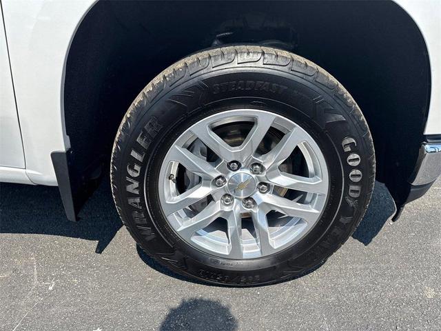 Photo of 2020 Iridescent Pearl Tricoat Chevrolet Silverado 1500