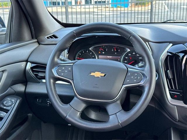 Photo of 2022 Mosaic Black Metallic Chevrolet Traverse