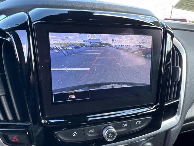 Photo of 2022 Mosaic Black Metallic Chevrolet Traverse