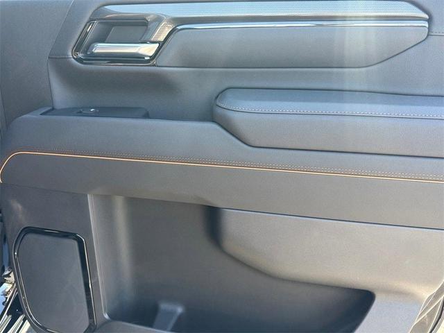 Photo of 2025 Onyx Black GMC Sierra 2500