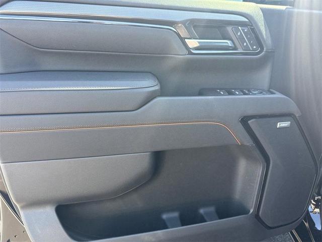 Photo of 2025 Onyx Black GMC Sierra 2500