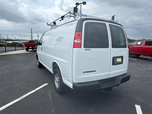 Photo of 2025 Summit White Chevrolet Express 2500