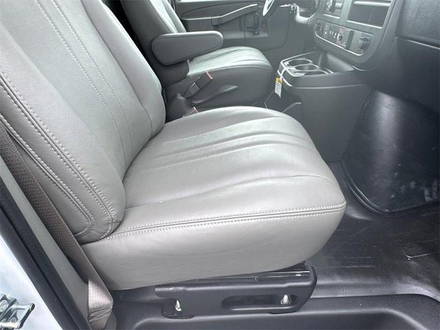 Photo of 2025 Summit White Chevrolet Express 2500
