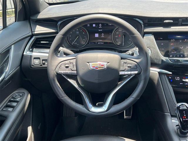 Photo of 2023 Stellar Black Metallic Cadillac XT6