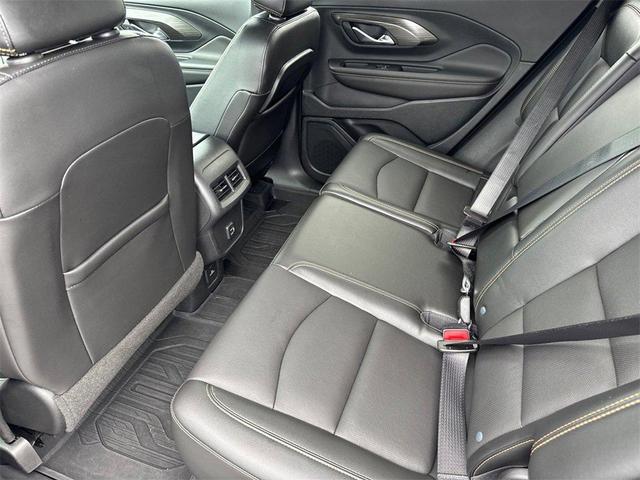 Photo of 2021 Summit White GMC Terrain