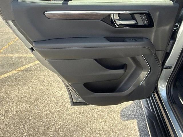 Photo of 2025 Sterling Gray Metallic Chevrolet Tahoe