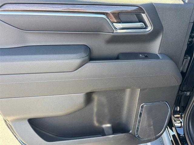 Photo of 2026 Black Chevrolet Silverado 1500