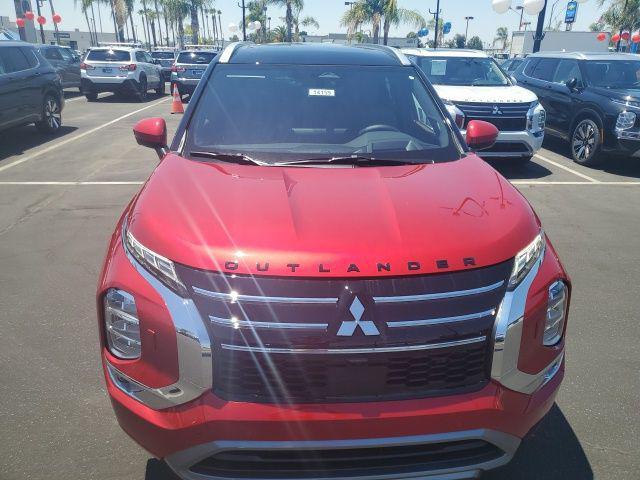 Photo of 2025 Diamond Mitsubishi Outlander