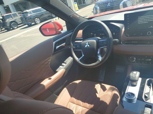 Photo of 2025 Diamond Mitsubishi Outlander