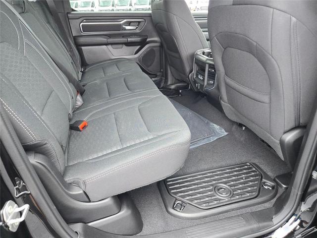 Photo of 2026 Diamond Black Crystal Pearlcoat RAM 1500