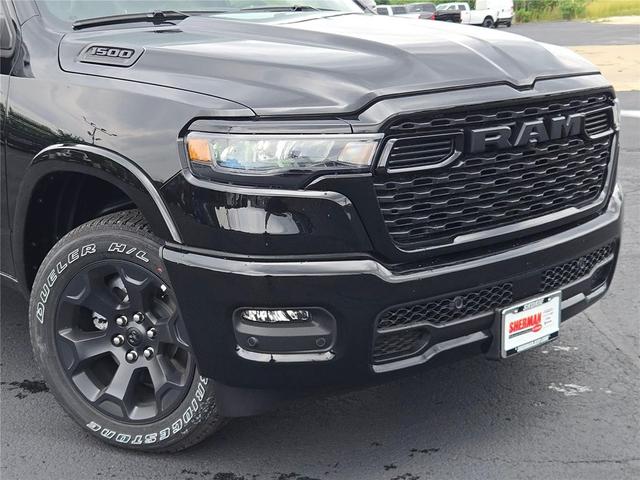 Photo of 2026 Diamond Black Crystal Pearlcoat RAM 1500