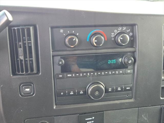 Photo of 2019 Summit White GMC Savana 2500