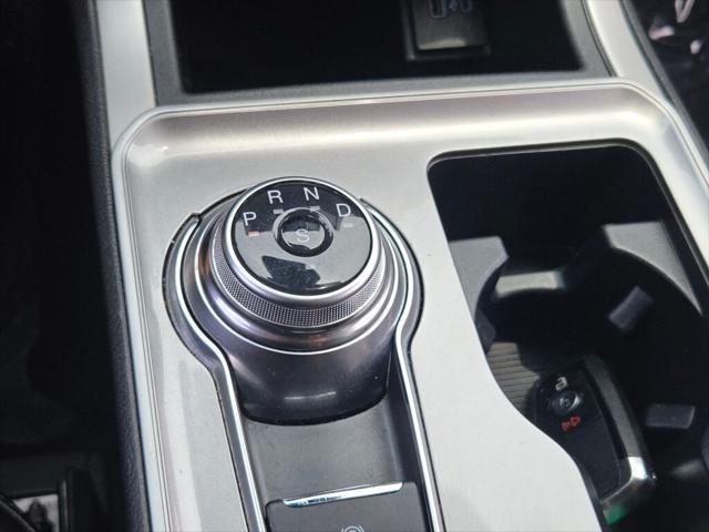 Photo of 2024 Gray Metallic Ford Edge