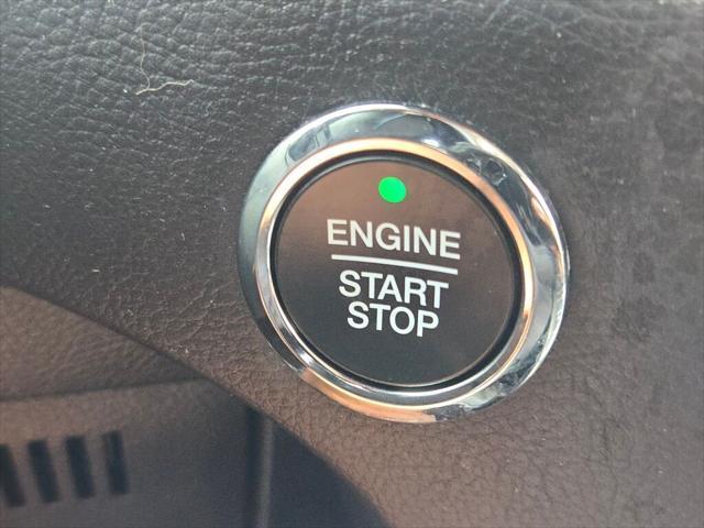 Photo of 2024 Gray Metallic Ford Edge