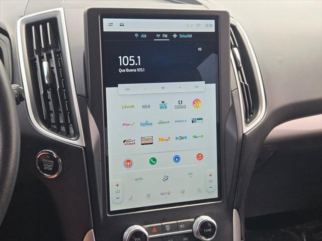 Photo of 2024 Gray Metallic Ford Edge