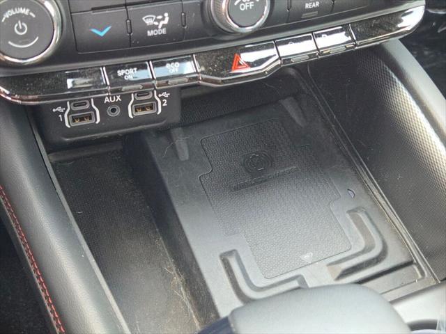 Photo of 2024 DB Black Clearcoat Dodge Durango
