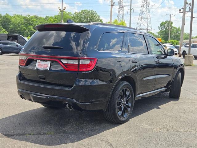 Photo of 2024 DB Black Clearcoat Dodge Durango