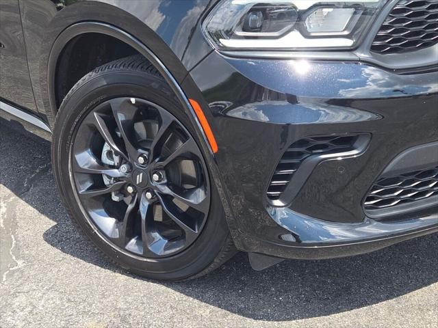 Photo of 2024 DB Black Clearcoat Dodge Durango