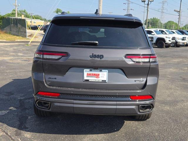 Photo of 2025 Baltic Gray Metallic Clearcoat Jeep Grand Cherokee L