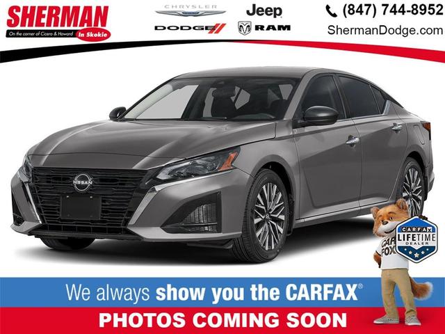 Photo of 2025 Gun Metallic Nissan Altima