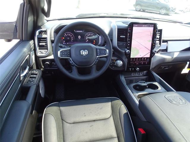 Photo of 2025 Granite Crystal Metallic Clearcoat RAM 1500